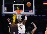 U8-包含关键时刻NBA常规赛传出新动向，马赛豪取连胜，管理层表态——悬念犹存，轮换策略成焦点的词条